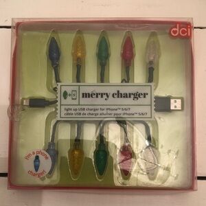 merry charger USB iPhone Charger with Multicolor Light Bulbs for iPhone 5/6/7